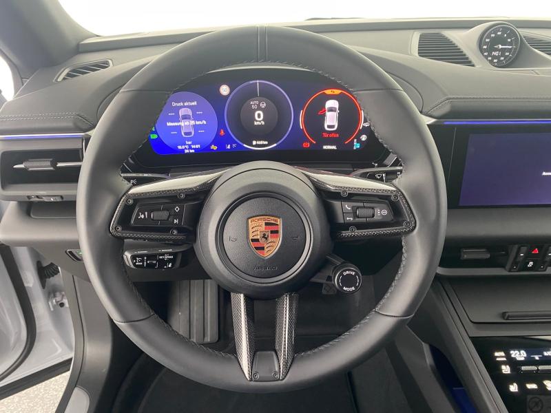 Porsche Macan 4