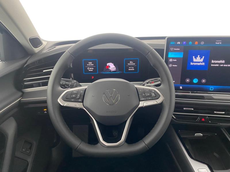 VW Passat Variant Elegance eHybrid 150kW