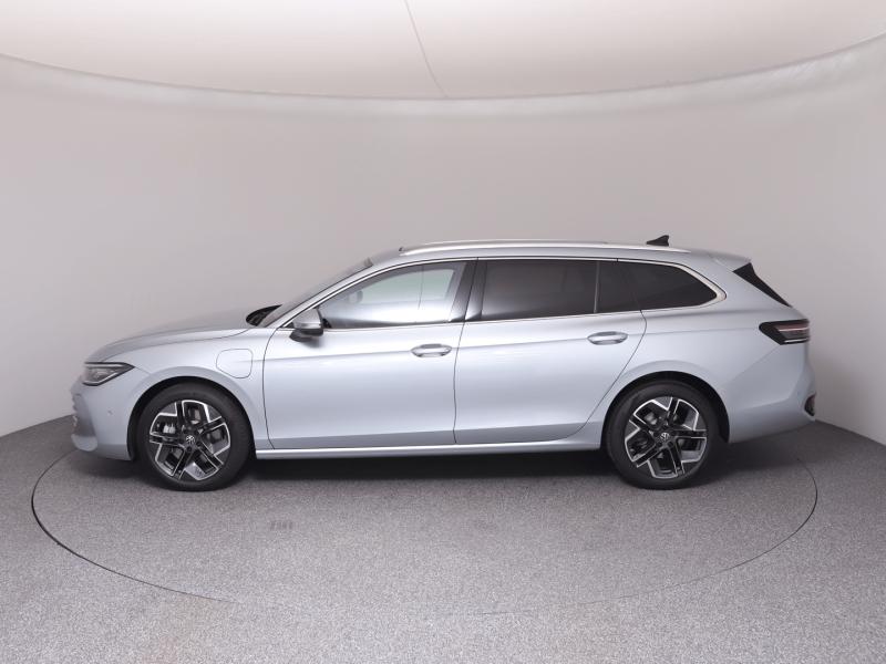 VW Passat Variant Elegance eHybrid 150kW