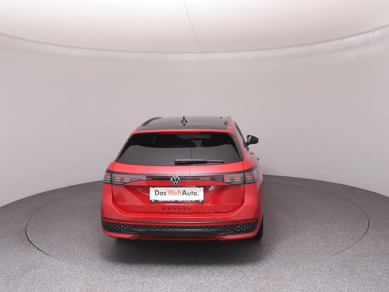 VW Passat Variant R-Line TDI DSG