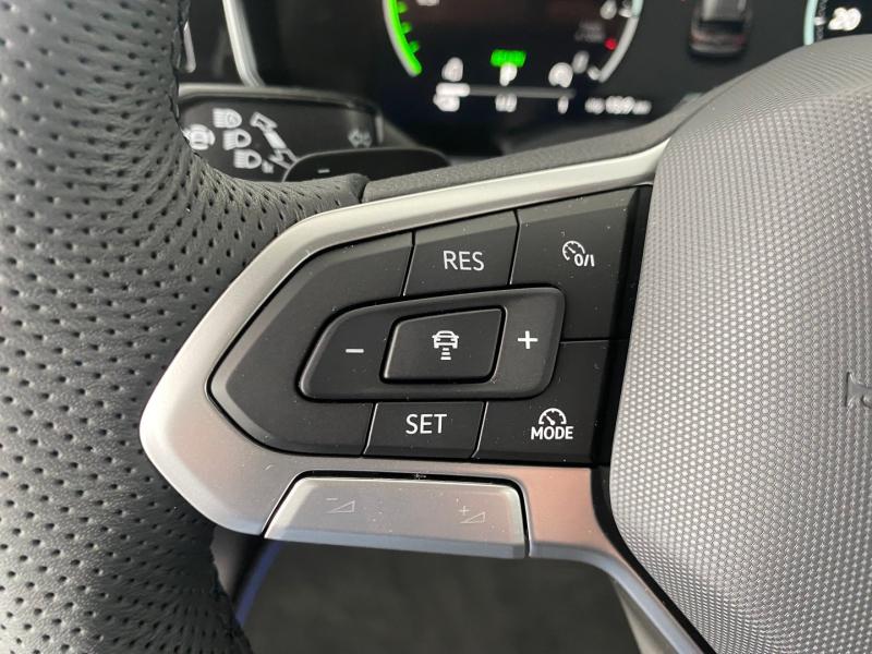 VW Touareg R eHybrid TSI 4MOTION