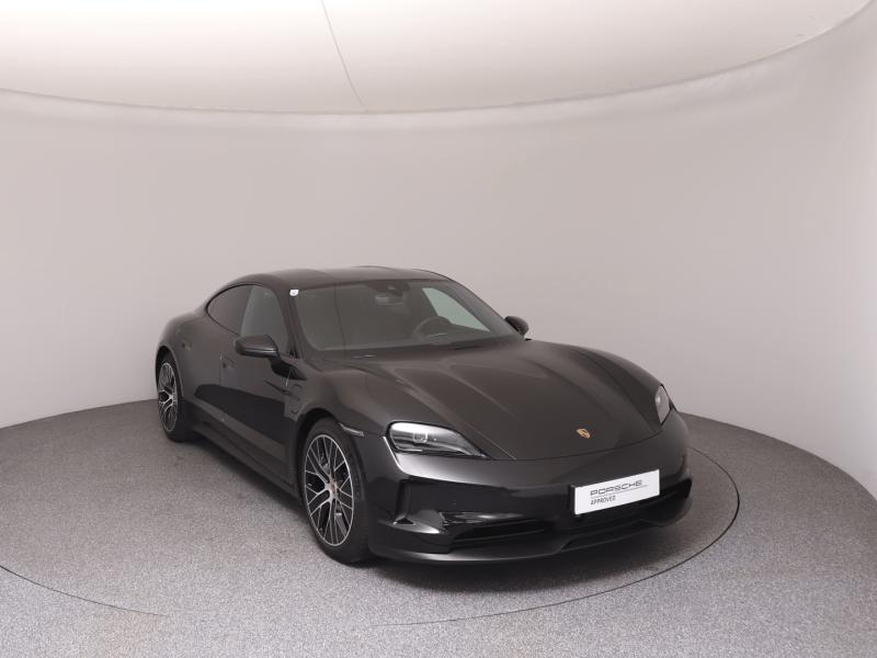 Porsche Taycan 4