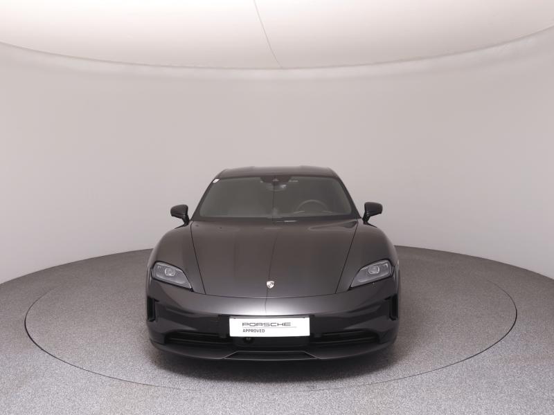 Porsche Taycan 4
