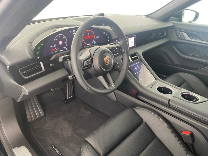 Porsche Taycan 4