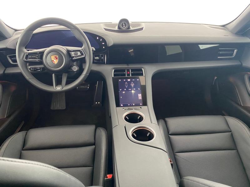 Porsche Taycan 4