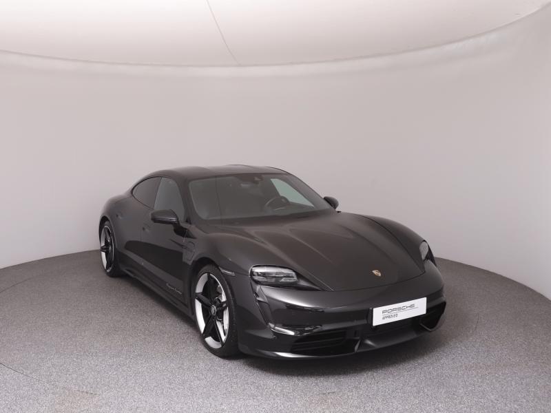 Porsche Taycan Turbo