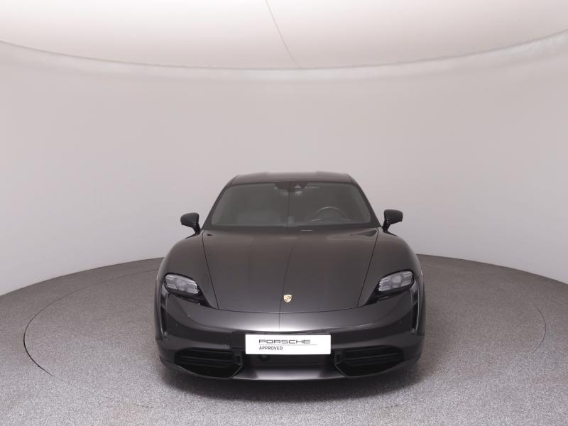 Porsche Taycan Turbo