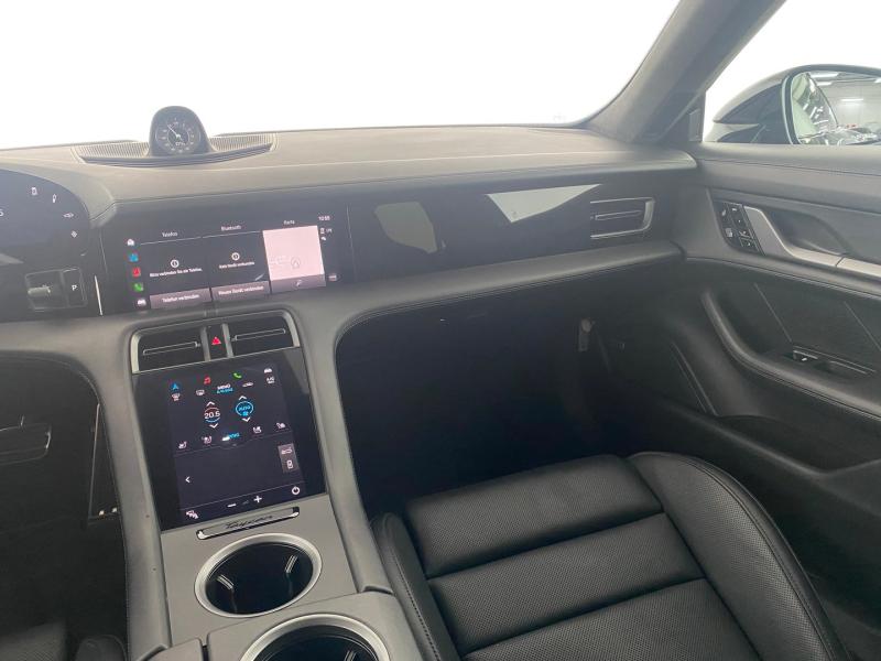 Porsche Taycan Turbo