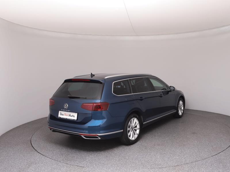 VW Passat Variant Elegance TDI DSG