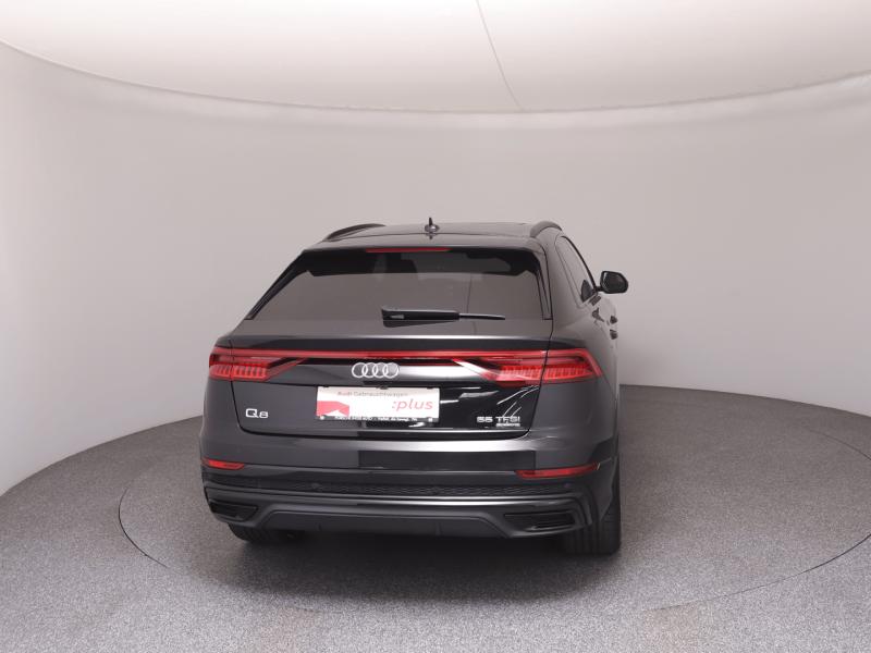 Audi Q8 55 TFSI quattro