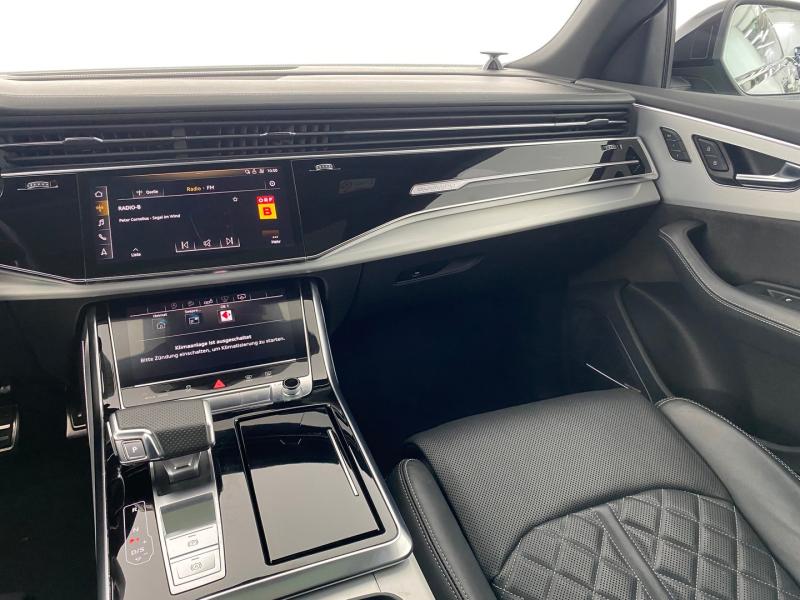 Audi Q8 55 TFSI quattro