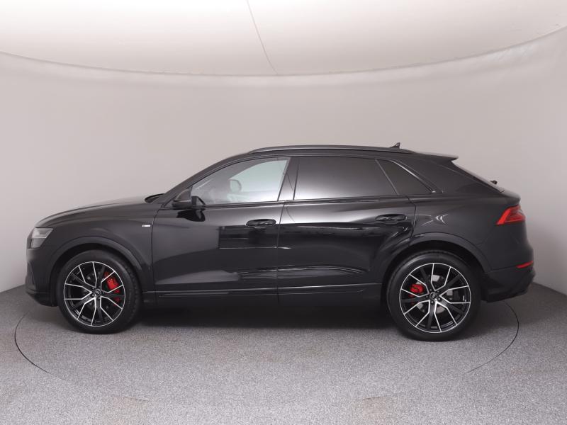 Audi Q8 55 TFSI quattro
