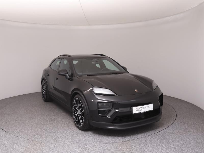 Porsche Macan 4