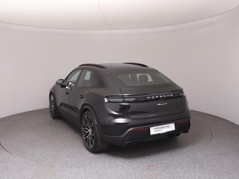 Porsche Macan 4