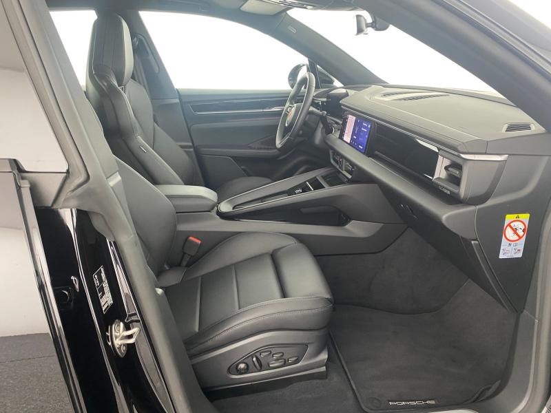 Porsche Macan 4