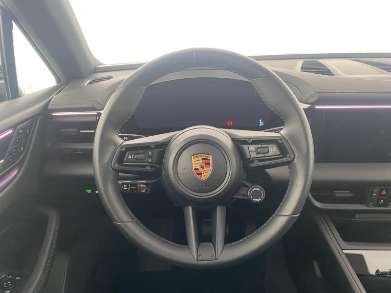 Porsche Macan 4
