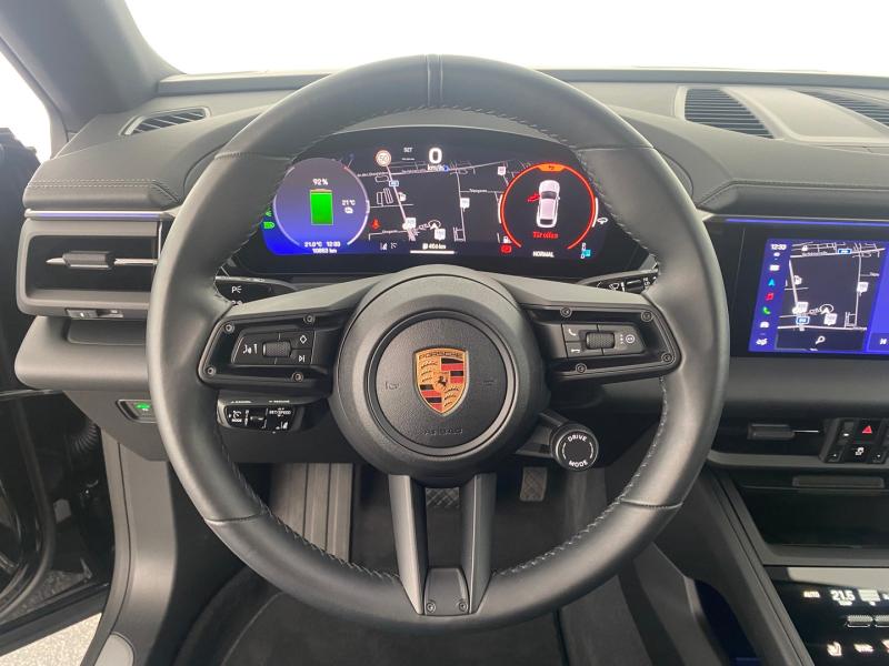 Porsche Macan 4