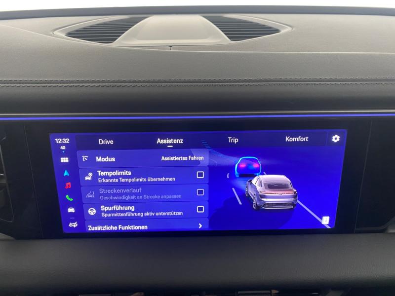 Porsche Macan 4