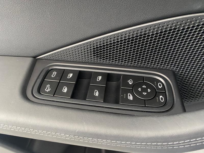 Porsche Macan 4