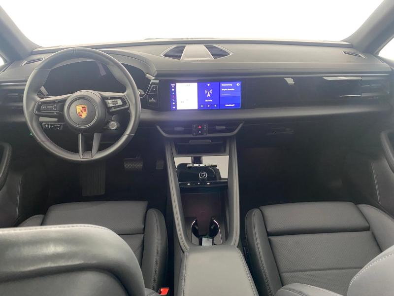 Porsche Macan 4