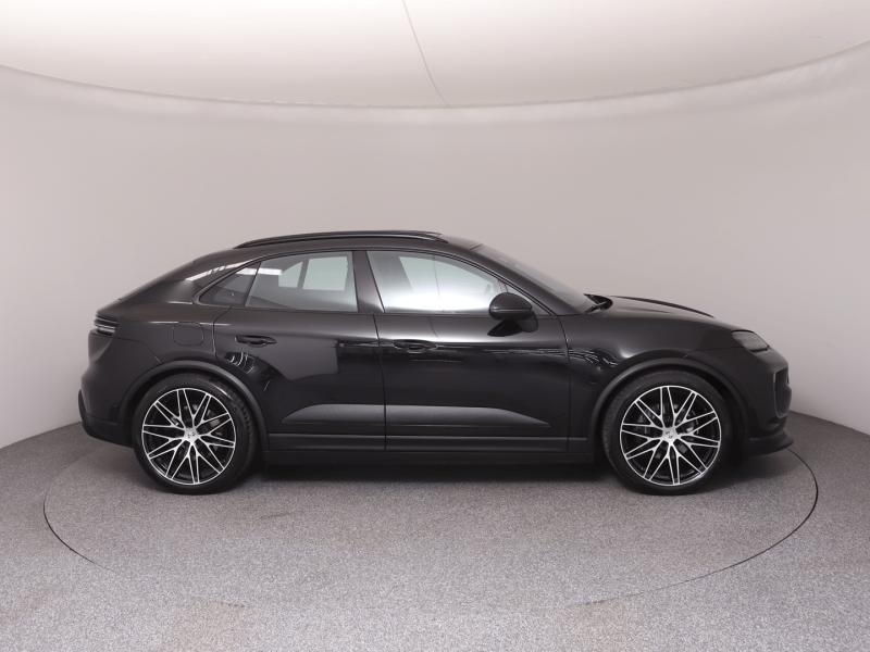 Porsche Macan 4