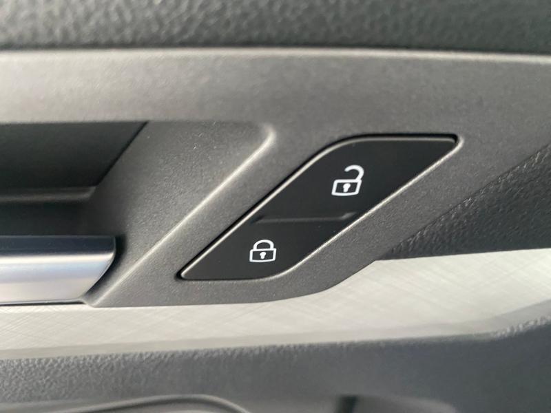VW Golf Variant Life TDI