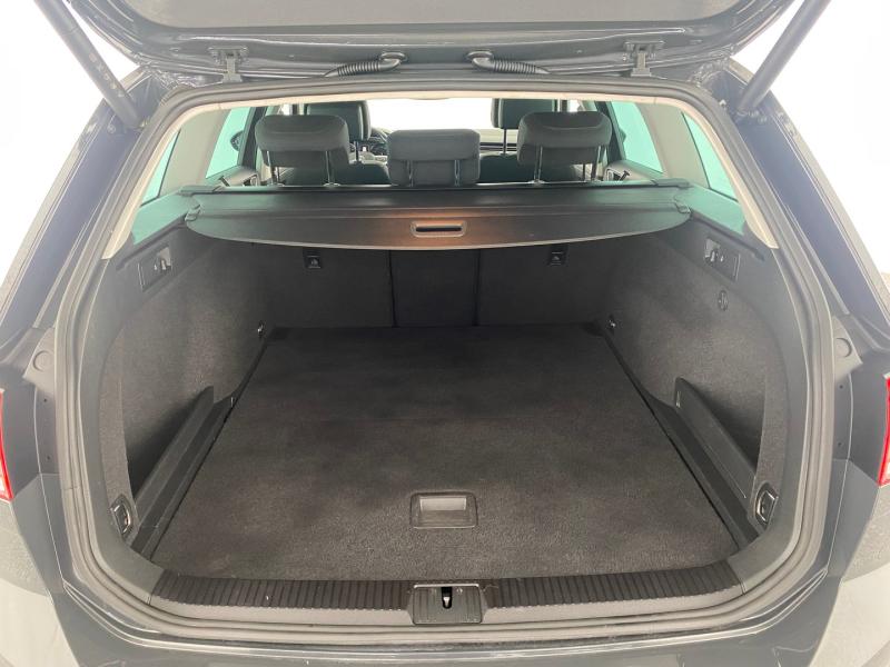 VW Passat Variant Business TDI DSG