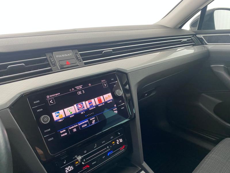 VW Passat Variant Business TDI DSG