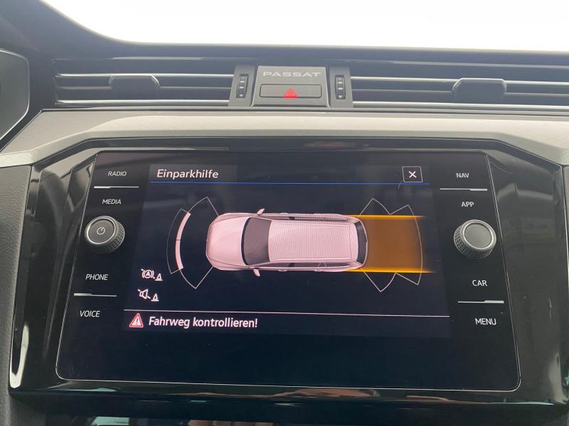 VW Passat Variant Business TDI DSG