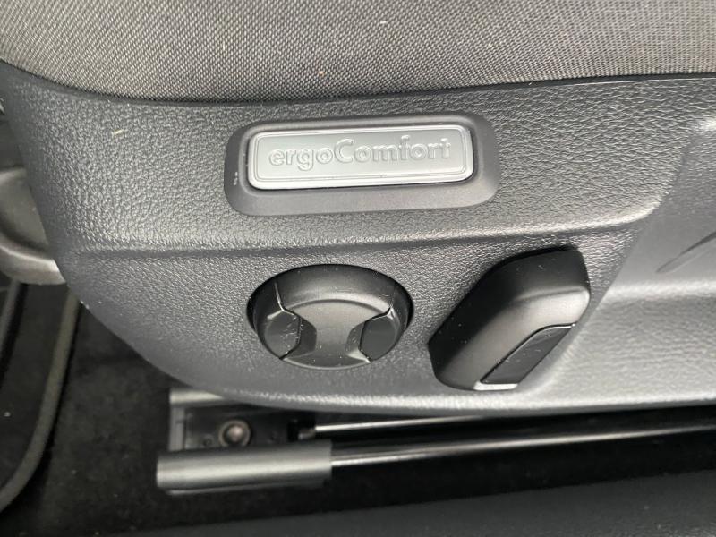 VW Passat Variant Business TDI DSG