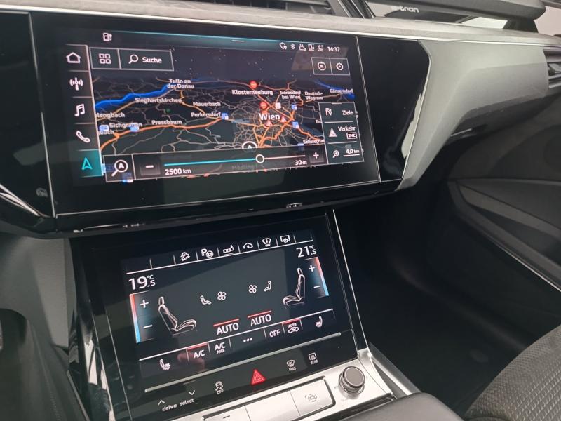Audi e-tron Sportback 50 230 kW S line