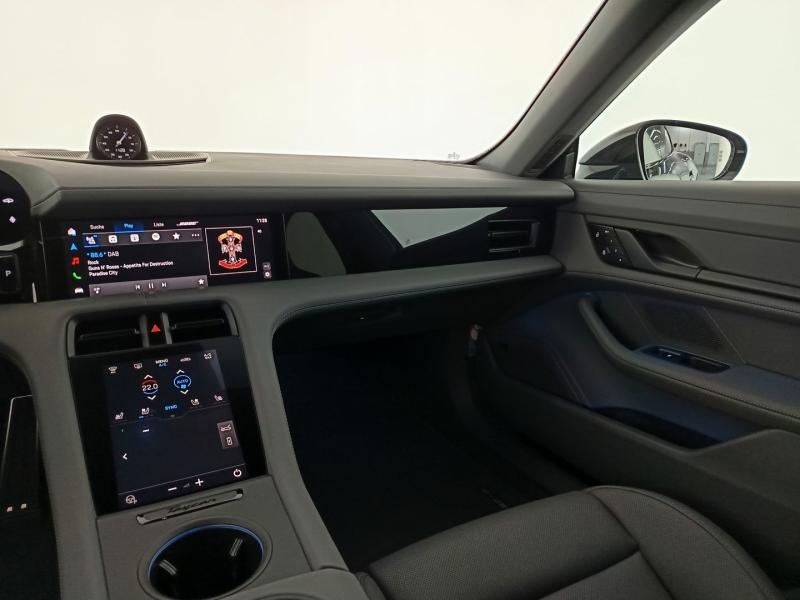 Porsche Taycan 4S Cross Turismo