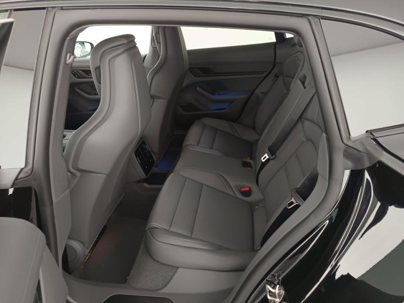 Porsche Taycan 4S Cross Turismo