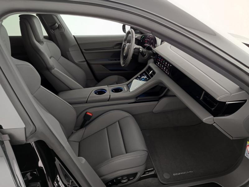 Porsche Taycan 4S Cross Turismo