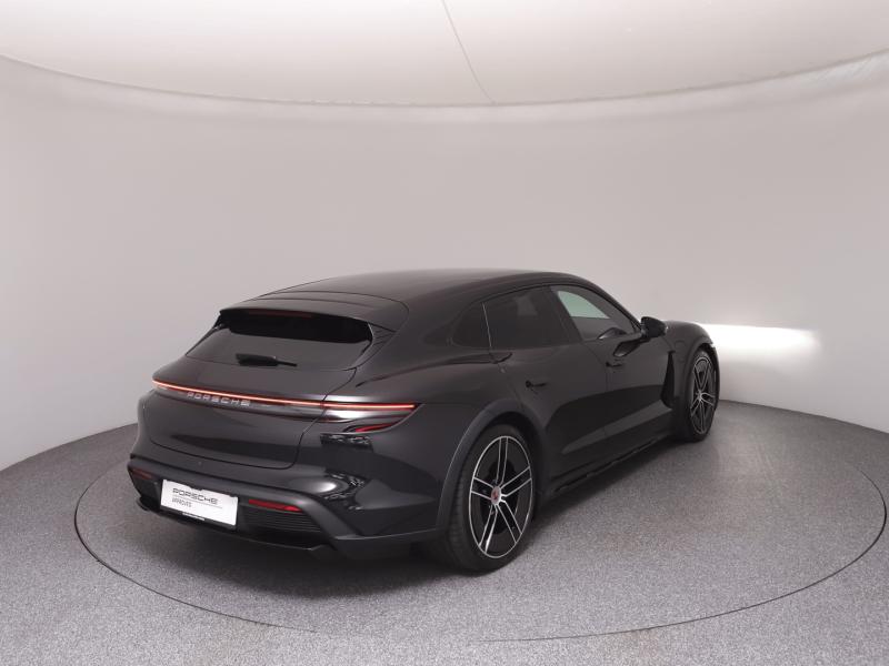 Porsche Taycan 4S Cross Turismo