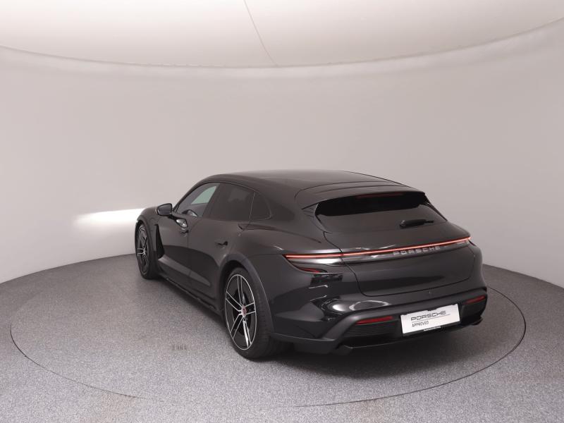 Porsche Taycan 4S Cross Turismo