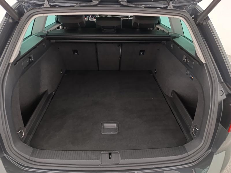 VW Passat Variant Business TDI SCR DSG