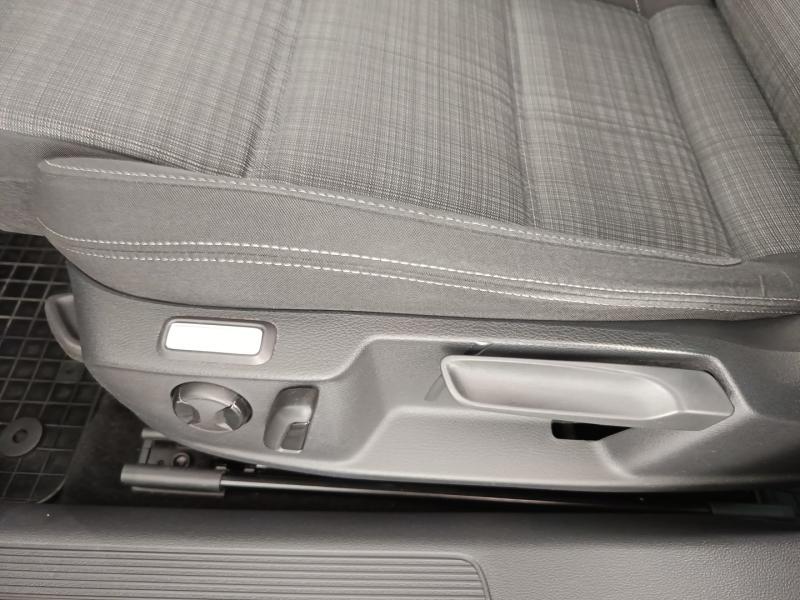 VW Passat Variant Business TDI SCR DSG