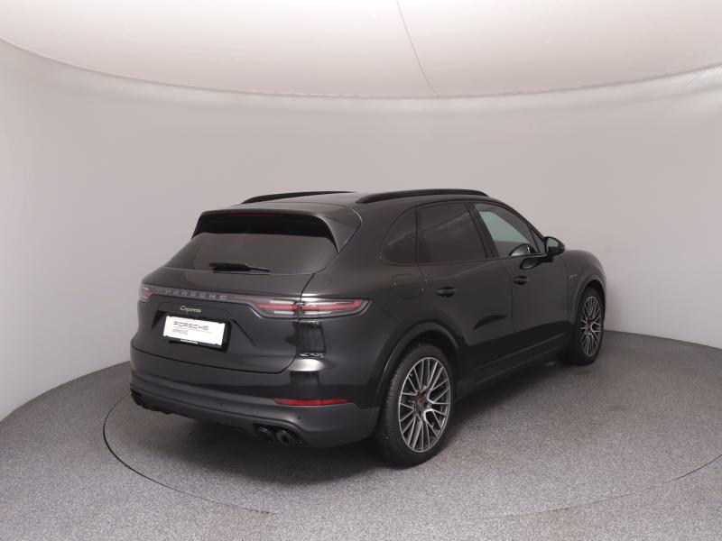 Porsche Cayenne E-Hybrid Platinum Edition