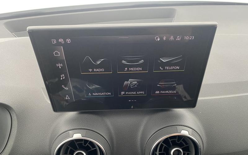 Audi Q2 30 TFSI admired