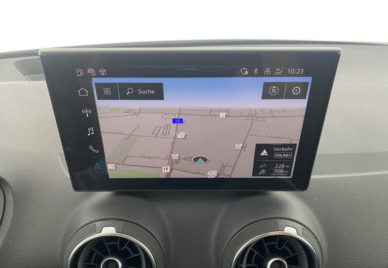 Audi Q2 30 TFSI admired