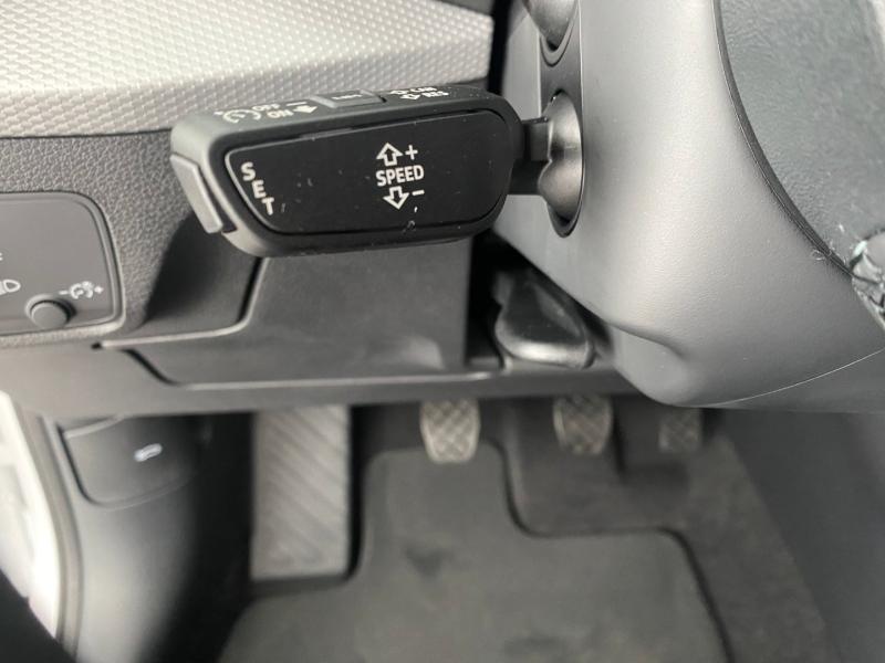 Audi Q2 30 TFSI admired