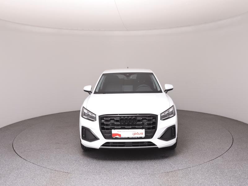 Audi Q2 30 TFSI admired