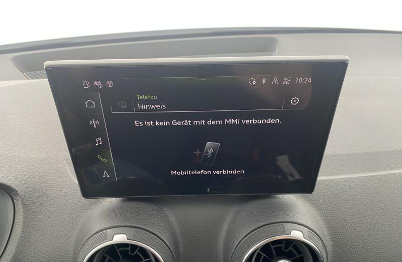 Audi Q2 30 TFSI admired