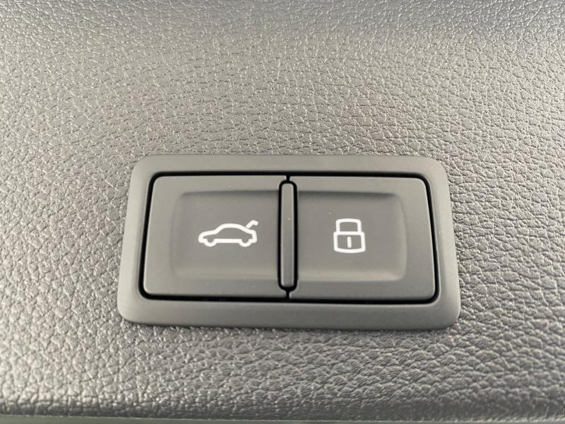 Audi Q2 30 TFSI admired