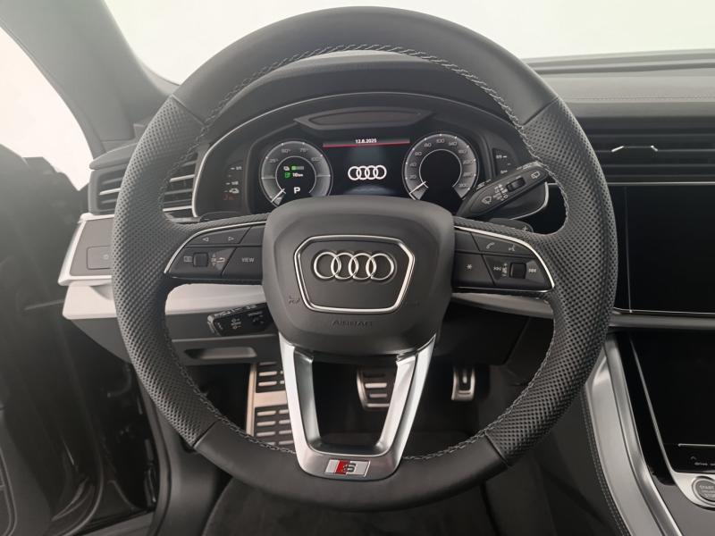 Audi Q8 TFSI e quattro 290 kW