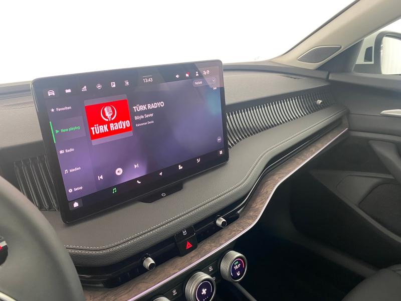 Škoda Superb Combi L&K iV TSI DSG