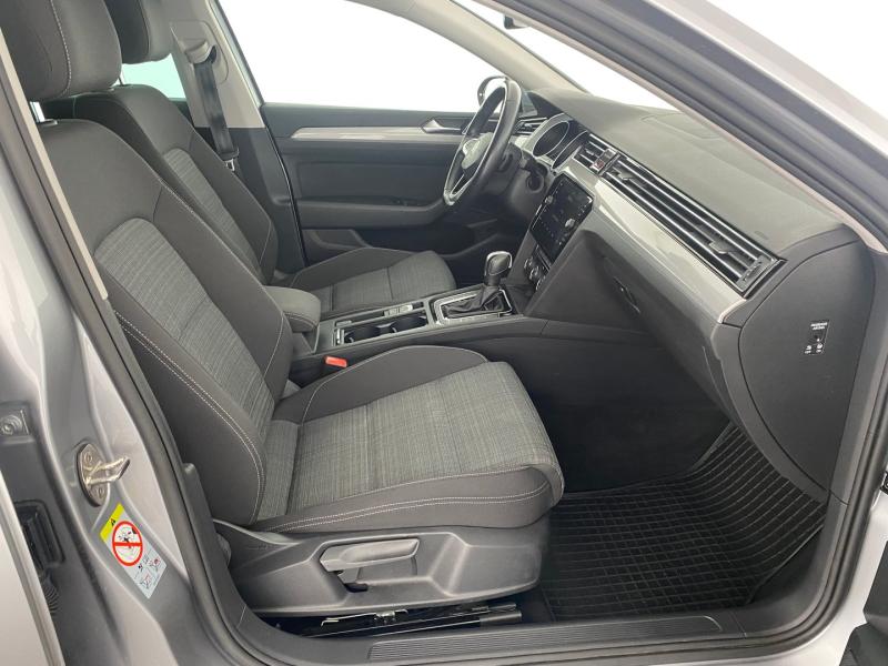 VW Passat Variant Business TDI SCR DSG