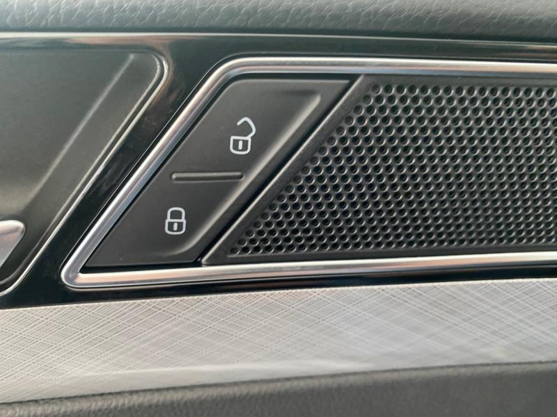 VW Passat Variant Business TDI SCR DSG