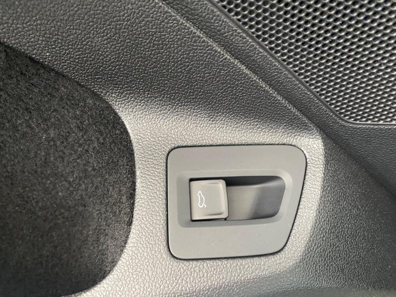 VW Passat Variant Business TDI SCR DSG